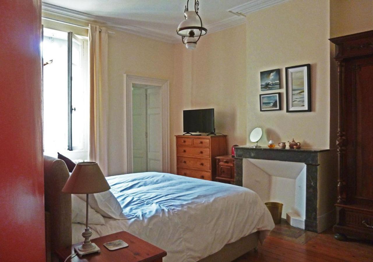 Le Cerisier Bed & Breakfast Sainte-Foy-la-Grande Ngoại thất bức ảnh